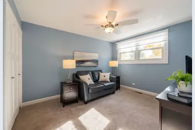 806 W Hackberry Drive, Arlington Heights, IL 60004 - Photo 14