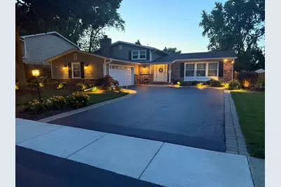 806 W Hackberry Drive, Arlington Heights, IL 60004 - Photo 2