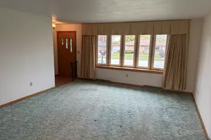 521 Chaney Ave, Crest Hill, IL 60403 - Photo 10