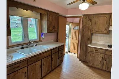 521 Chaney Avenue, Crest Hill, IL 60403 - Photo 6