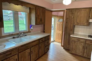 521 Chaney Ave, Crest Hill, IL 60403 - Photo 6