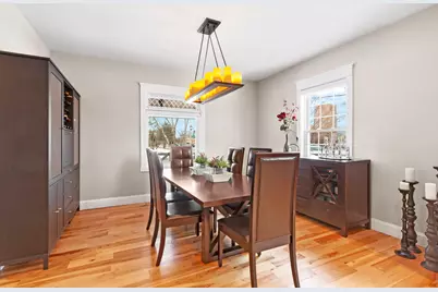 205 W Cook Avenue, Libertyville, IL 60048 - Photo 8