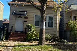 10427 S Ave H Ave, Chicago, IL 60617 - Photo 1