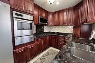 1380 Rosedale Ln, Hoffman Estates, IL 60169 - Photo 10