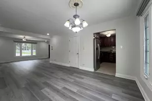 1380 Rosedale Ln, Hoffman Estates, IL 60169 - Photo 6