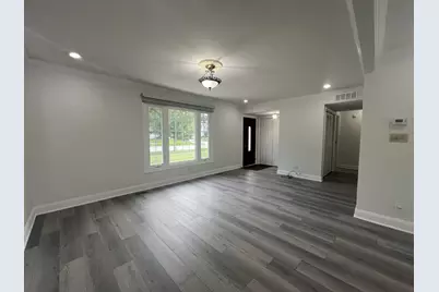 1380 Rosedale Lane, Hoffman Estates, IL 60169 - Photo 4