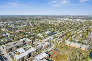 8905 Knight Ave, Des Plaines, IL 60016 - Photo 2