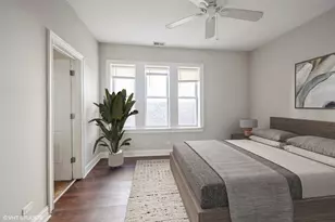 7018 S Paxton Ave, Chicago, IL 60649 - Photo 8