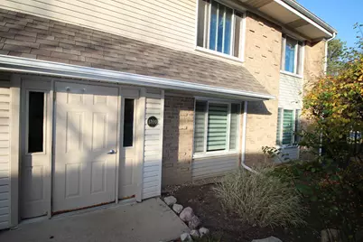1700 Robin Lane #1D, Hoffman Estates, IL 60169 - Photo 2