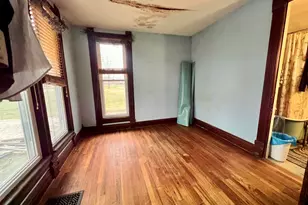 315 W Main St, Oakland, IL 61943 - Photo 8