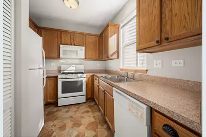 1526 Grand Drive #5, Dekalb, IL 60115 - Photo 10