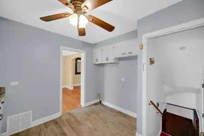 10626 S Prairie Avenue, Chicago, IL 60628 - Photo 10