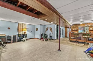 612 Three Oaks Rd, Cary, IL 60013 - Photo 24