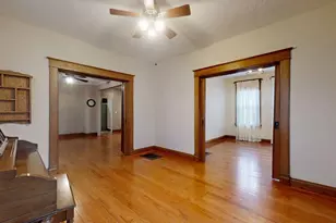 118 N Hartwell St, Gilman, IL 60938 - Photo 6
