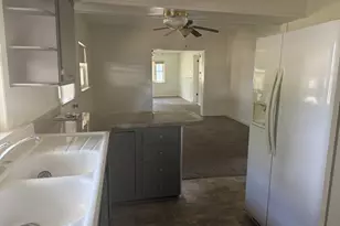 126 N 8th St, Hennepin, IL 61327 - Photo 4