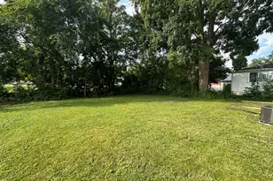 627 W Homer, Freeport, IL 61032 - Photo 4