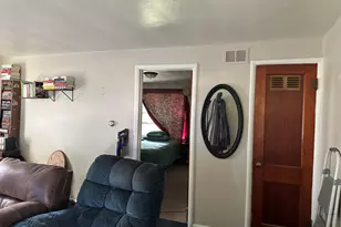 627 W Homer, Freeport, IL 61032 - Photo 6