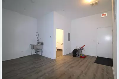 935 N Ashland Avenue #1, Chicago, IL 60622 - Photo 8