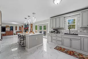 558 Moloney Dr, Rockton, IL 61072 - Photo 8