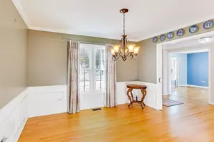 660 Robin Ridge, Elgin, IL 60123 - Photo 6