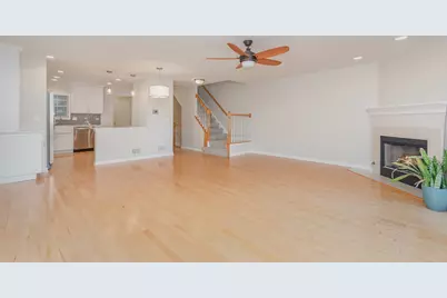 1031 N Earls Court, Palatine, IL 60067 - Photo 8