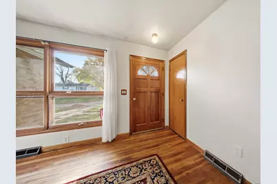 1864 Revere Street, Freeport, IL 61032 - Photo 2