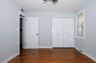 1811 E Lincoln St, Bloomington, IL 61701 - Photo 32