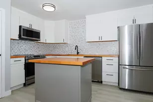 1811 E Lincoln St, Bloomington, IL 61701 - Photo 14