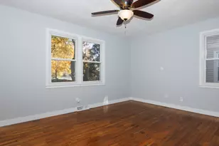 1811 E Lincoln St, Bloomington, IL 61701 - Photo 30