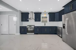 9356 S Manistee Ave, Chicago, IL 60617 - Photo 6