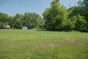 386 W 3rd St, Braidwood, IL 60408 - Photo 36