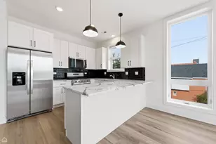 3902 S Lake Park Ave, Chicago, IL 60653 - Photo 10