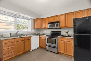 617 Case Pl, Evanston, IL 60202 - Photo 6