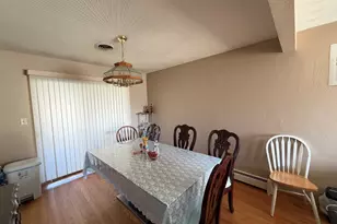 701 Terry Dr, Joliet, IL 60435 - Photo 8