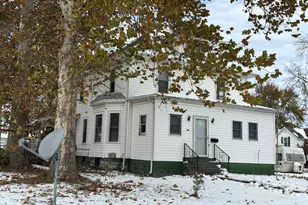 101 S Pine St, Buckley, IL 60918 - Photo 2