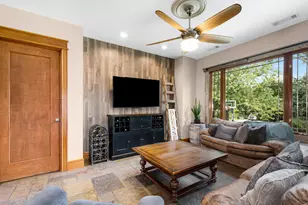 4218 Florence Ave, Downers Grove, IL 60515 - Photo 4