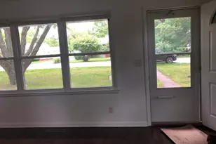 116 Pauline Ave, Crystal Lake, IL 60014 - Photo 2