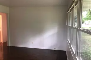 116 Pauline Ave, Crystal Lake, IL 60014 - Photo 4