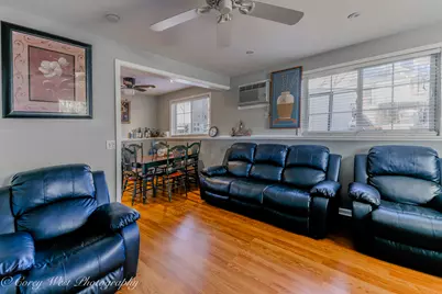 607 N 9th Street, Dekalb, IL 60115 - Photo 2