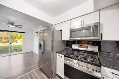 415 W 16th Place, Chicago Heights, IL 60411 - Photo 10