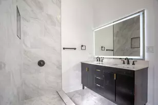 430 E 46th St, Chicago, IL 60653 - Photo 18