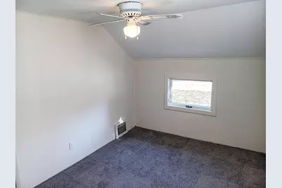203 N Main Street, Coleta, IL 61081 - Photo 18