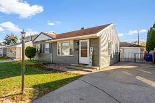 8635 44th Pl, Lyons, IL 60534 - Photo 1