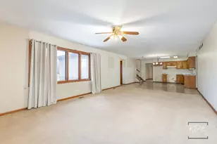 17027 Judy Ct, Oak Forest, IL 60452 - Photo 10