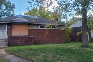 403 Clyde Ave, Calumet City, IL 60409 - Photo 1