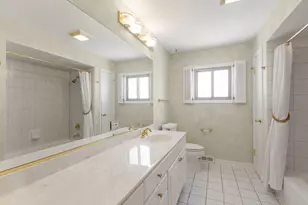 1042 W Central Rd, Mount Prospect, IL 60056 - Photo 10