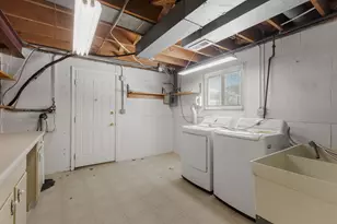 1042 W Central Rd, Mount Prospect, IL 60056 - Photo 14