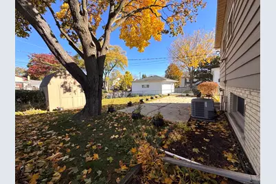 1042 W Central Road, Mount Prospect, IL 60056 - Photo 16