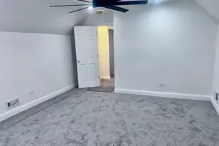 11581 S Lafayette Ave, Chicago, IL 60628 - Photo 22