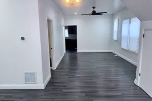 11581 S Lafayette Ave, Chicago, IL 60628 - Photo 6